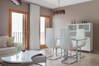 Lets Holidays Mediterranean apartment 3 minutes to the beach 2 - 7