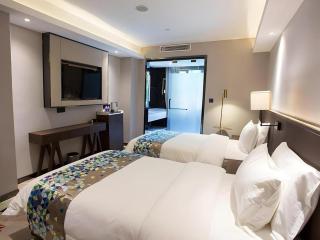 ZMAX Hotel Guangzhou South Dongxiao Nanzhou Metro Station - 3