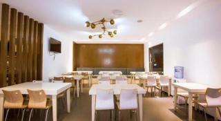 JTOUR Inn Guilin Two Rivers and Four Lakes Walmart - 2