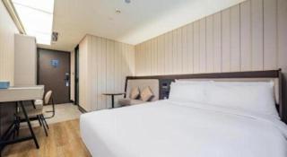 Ibis Chengdu Yongfeng Hotel - 8