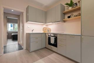 Bright and nice two-bedroom with central location - 4