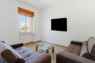 Villetta Van Gogh By Salum - 3