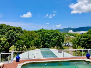 Cairns Esplanade Lagoon Apartment - 5