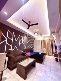 Luxe Haven Stays - Luxury Studio , Premium Stay - 0