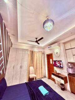 Luxe Haven Stays - Luxury Studio , Premium Stay - 4