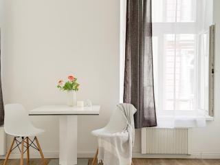 REAL Living by REFA - New Town 411 - 6