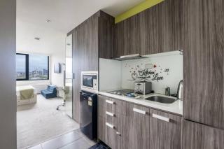 Central Skyline Studio near Queen Victoria Market - 7