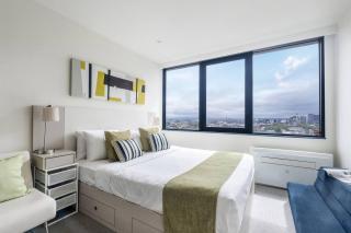 Central Skyline Studio near Queen Victoria Market - 4