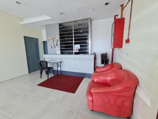 OYO 90442 Newtown Star Hotel - 3