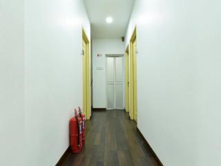 Capital O 90674 4S Hotel - 4