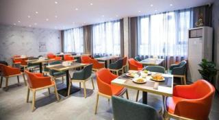 Borrman Hotel Zhuhai Gongbei Port Fuhuali Light Rail - 8