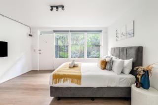 Modern Nomads St Kilda Studio Sanctuary Near Albert Park - 5