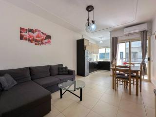 603 Balcony & Sunset Apartment - 9