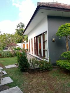 Lovina Villa Cinta - 3