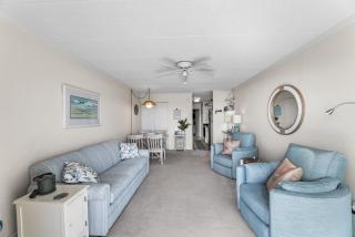 Barefoot Country 202 - 8