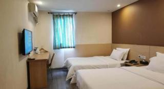 7 Days Inn Chongqing Shapingba Pedestrian Street High-speed Railway Station - 7