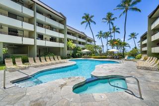 2br White Sands Village condo right at the beach - 8