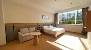 Shanghai Fortune Hongqiao Airport Hotel - 2