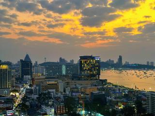 Centric sea Pattaya 21st floor sea view top floor infinity pool 21 terminal Centara Walking Street 6th Lane Temple of Truth - 4