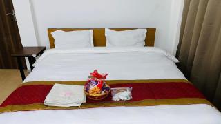 Kings Court Hotel Panchsheel Park - 2