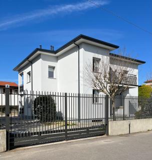 Villa Libertà interno 3 - 8