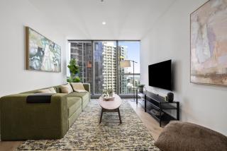 Skyline & Sea Luxe Heated Pool Gym Sauna Steam - 2