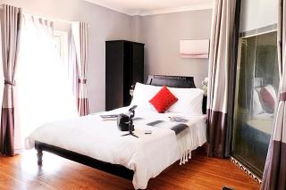 TTR Skypool Boutique Hotel - 4