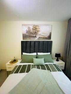 Villa Elizabeth - Fourways Gardens Sandton - 2