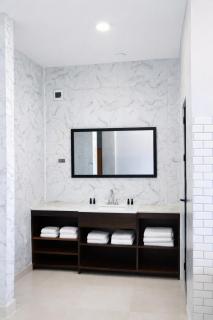 Tris Estates Hotel & Suites - 3