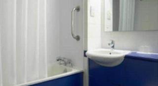 Travelodge Plymouth - 3