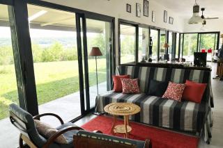 Maison contemporaine en bois avec piscine - 7