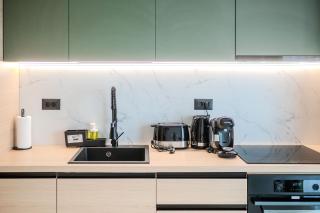 Bloomy Apartment in Odyssey Pools SPA and Parking Resort - 5