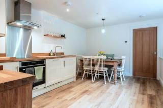Finest Retreats - Alpine Cottage - 4