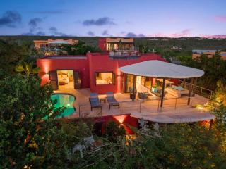 Villa Vista Blue with sea views and a tropical garden with private pool and close to world-famous dive spots - 0