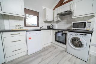 3 Neighbouring Holiday Cottages nr Bude Sleeps 14 - 7