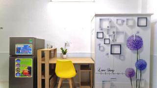 Beautiful balcony window Studio-A paradise of food, shopping and beauty care services - 1