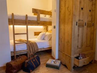 Cervinia House - Alpine Apartments & Chalet - 1