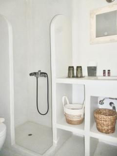 Ravel Boutique Apartments - 4
