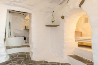 Triantaros Iconic House by Tinosstay - 6