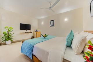 Sunshine Quaters by the Sea Colva - 2