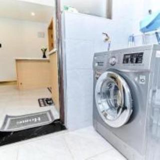 Elegant classy apartment with child play area , close proximity to shopping malls and great breathtaking city views - 5