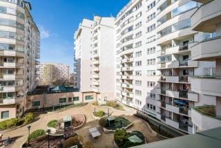 Wola Kacza Spacious Apartment by BookingHost - 4