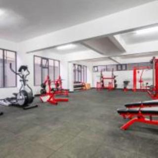 Executive living one bedroom apartment with fully equipped gym swimming pool children playing ground and amazing scenic city views - 2