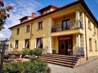 Pokoje Korona Bed & Breakfast - 0