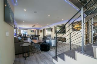 High End Luxury Near The Bay & Beach home - 8