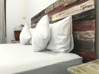 Surabaya Vibes Hostel - 2