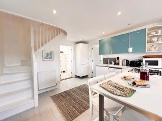 Spinney's Boathouse by The Suffolk Cottage Collection - 1