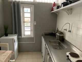 Quarto com cozinha e banheiro privado 130m da praia 5 - 3