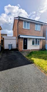 Two bedroom home with free parking - 9