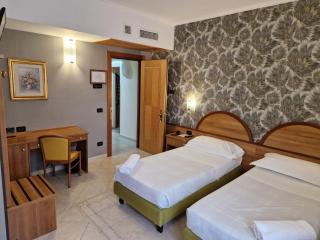Hotel L'Aquila - 4